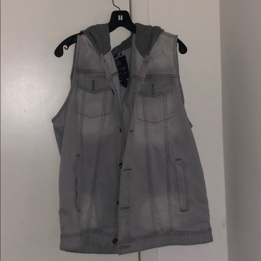 Best with Hoodie. Grey American Rag